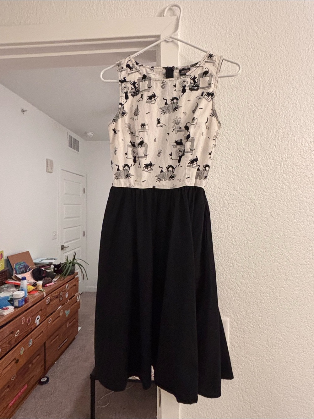 Retrolicious Black & White Cat Print Midi Dress